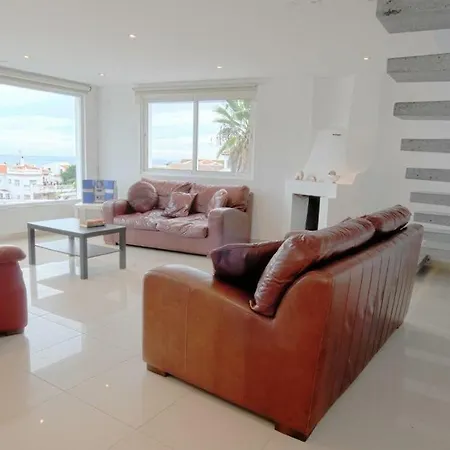 Beachfront Plus Private Guest Sleeps Up To 8 People Villa