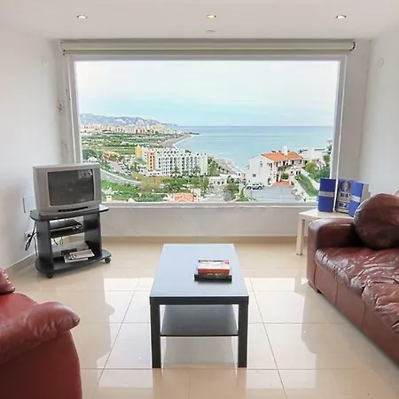 Villa Beachfront Plus Private Guest Sleeps Up To 8 People *